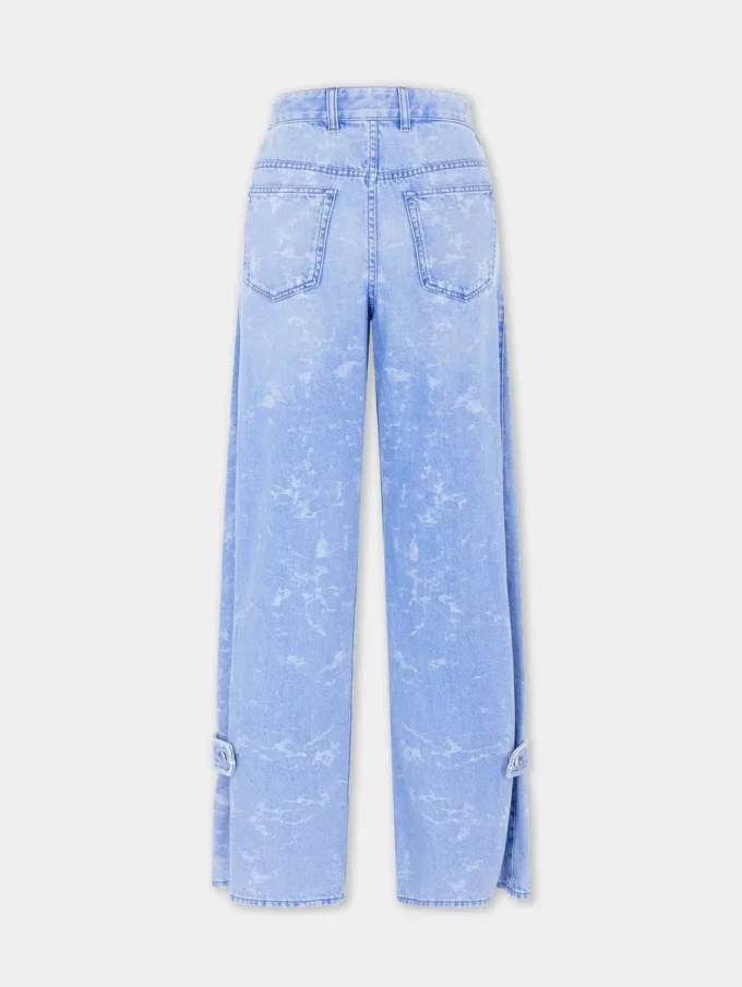 Baggy jeans i denim