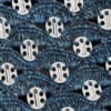 Denimblå tygväska i raffia