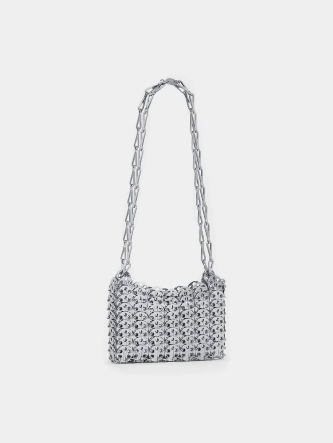 Ikonisk silverfärgad Nano 1969-väska