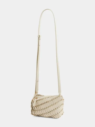 Krämfärgad paco crossbody-läderväska