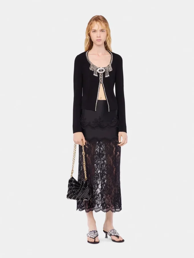Broderad stickad kofta