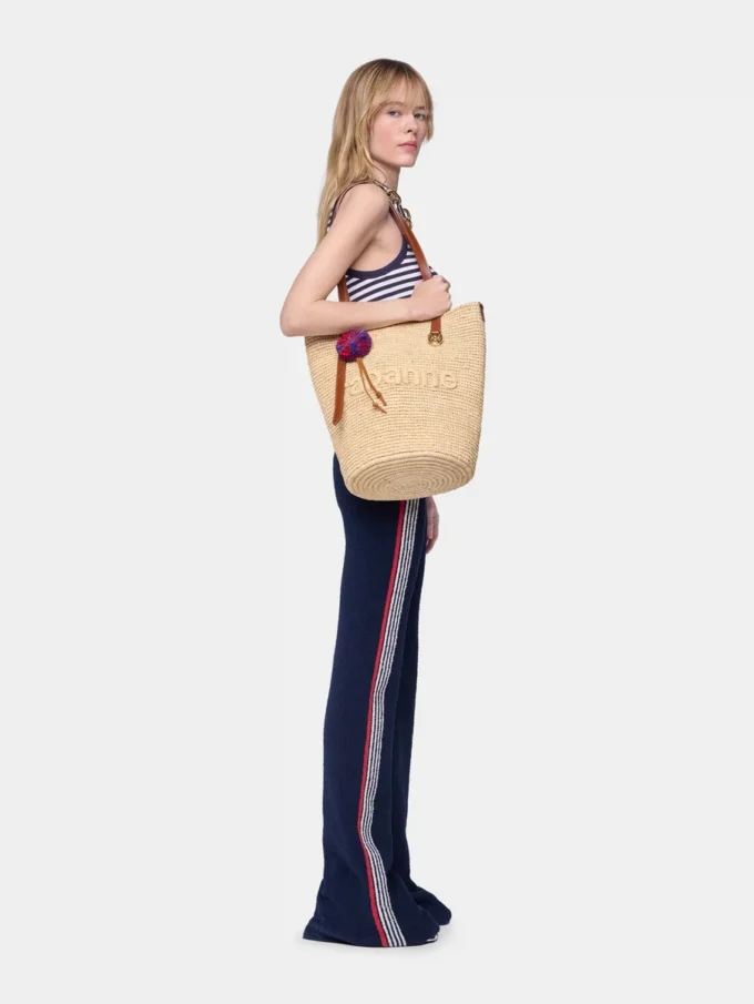 Naturlig raffia-toteväska med berlocker