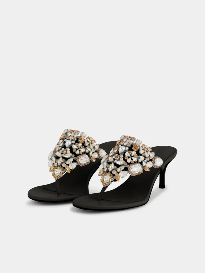 Sandaler med låg klack och strass