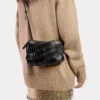 Svart Paco crossbody-läderväska