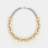 Åtta tjocka guld-/silverhalsband Åtta tjocka guld-/silverhalsband