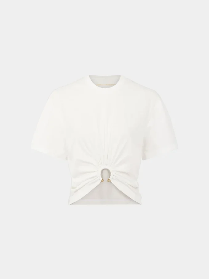 Vit t-shirt med piercing
